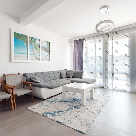 Apartments Fourroses ウルツィニ エクステリア 写真