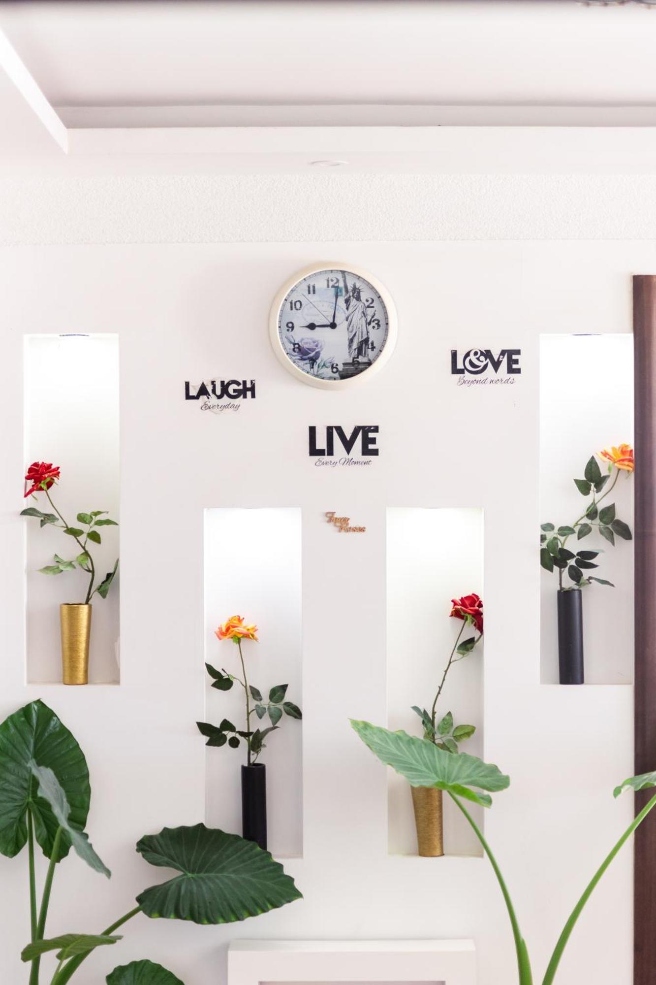 Apartments Fourroses ウルツィニ エクステリア 写真