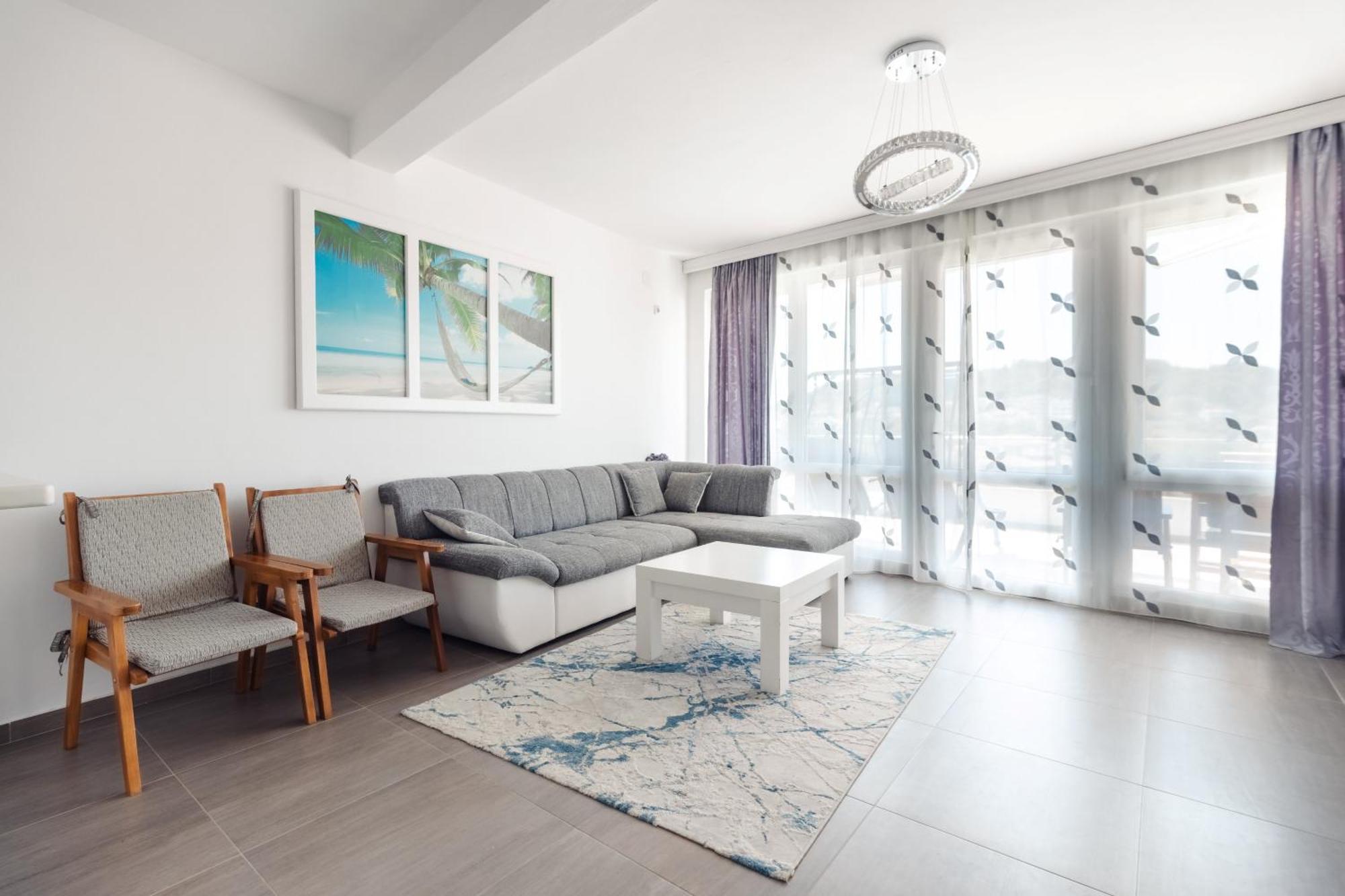 Apartments Fourroses ウルツィニ エクステリア 写真